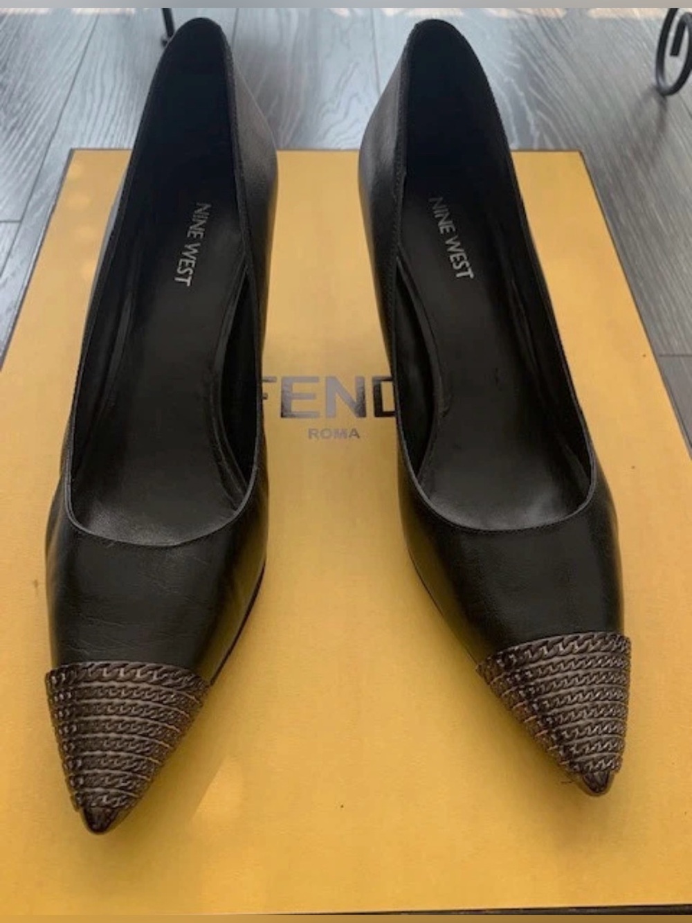 NINE WEST pointed metallic toe Classic PUMPS black leather size 10